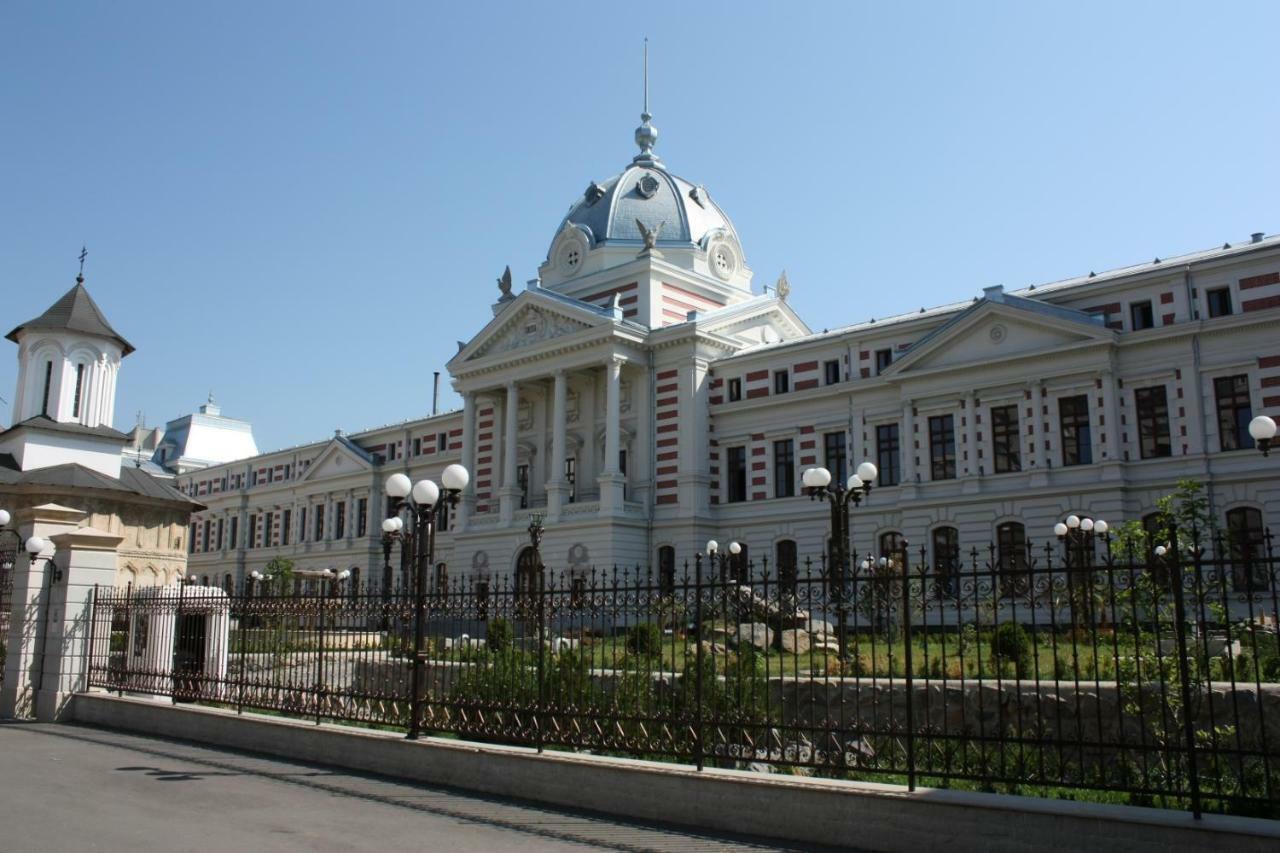 Old Town - Universitate Studio Bucharest Exterior photo
